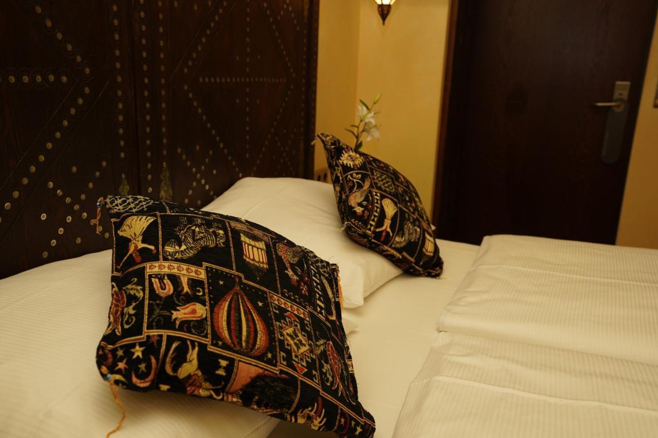 Oriental&restaurant Hotel